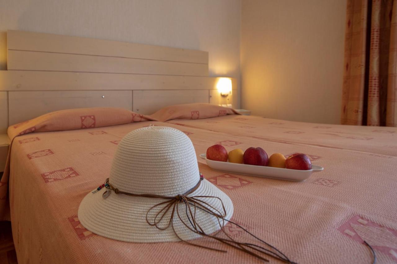 Hotel Kypreos Kamena Vourla Eksteriør billede
