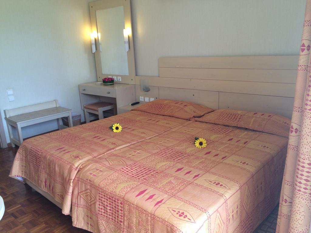 Hotel Kypreos Kamena Vourla Værelse billede